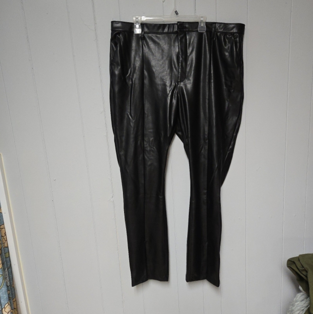 NWT Abercrombie & Fitch The Skinny Ultra High-Rise Faux Leather Pants Black 36